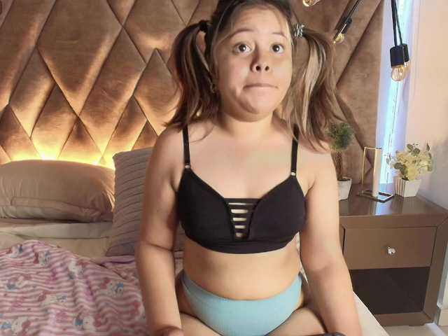 KylieSweett live cam on BongaCams