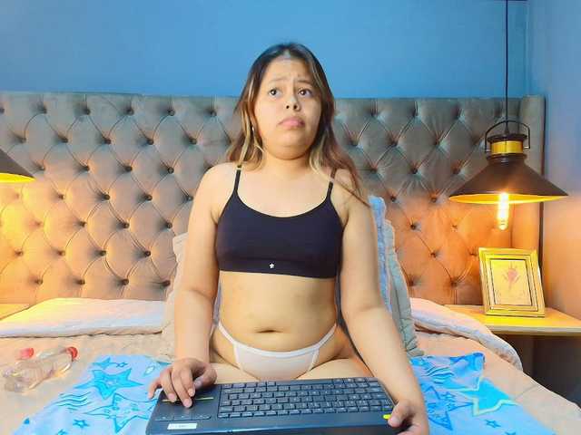 KylieSweett live cam on BongaCams