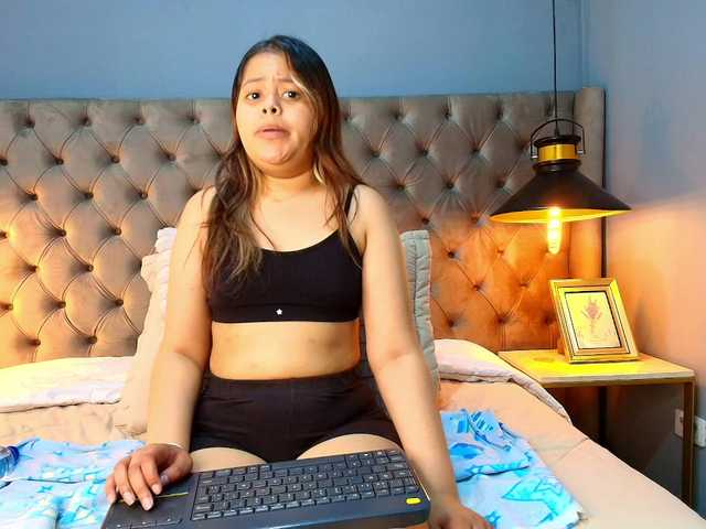 KylieSweett live cam on BongaCams