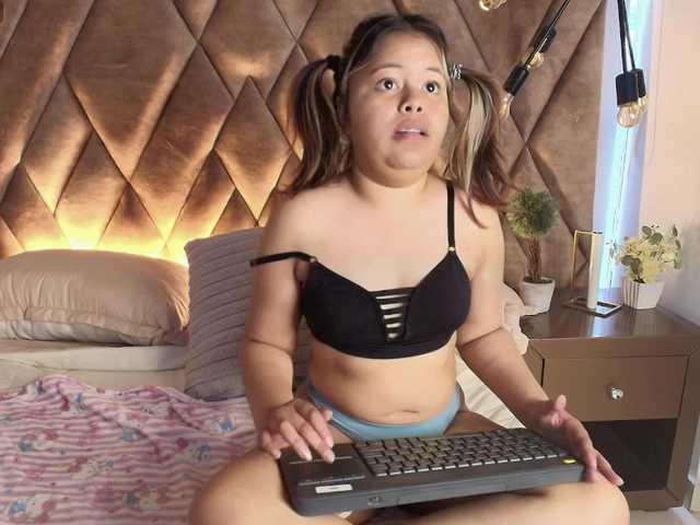 KylieSweett live cam on BongaCams