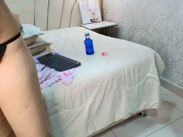 KylieSweett live cam on BongaCams