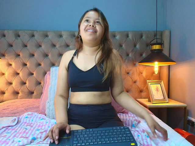 KylieSweett live cam on BongaCams