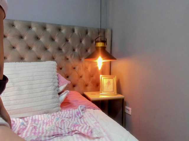 le modèle KylieSweett est en webcam porno dans un show sur le site bongacams, il possède les tags suivants: Latino/Hispanic,Redhead,Trimmed