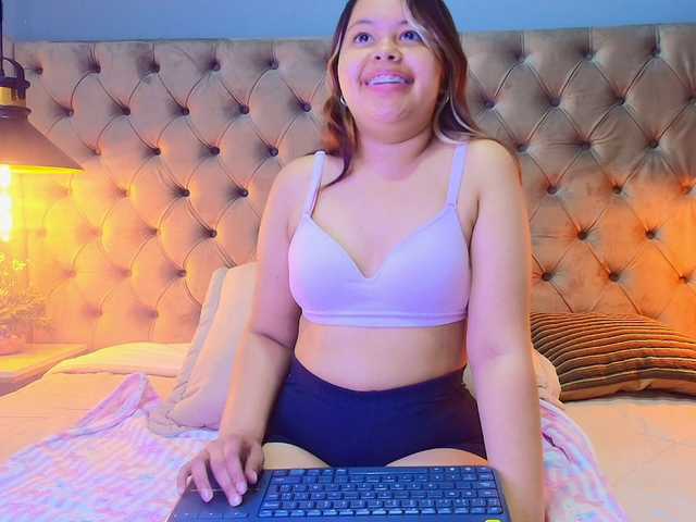 KylieSweett live cam on BongaCams