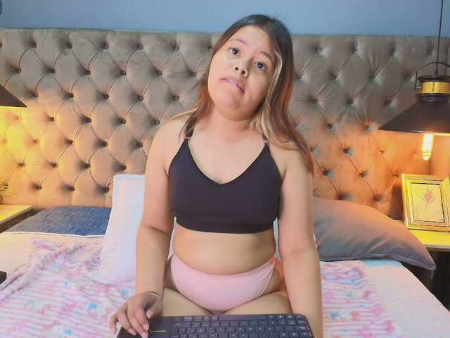KylieSweett live cam on BongaCams