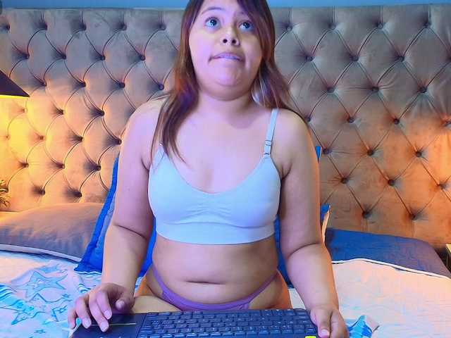KylieSweett live cam on BongaCams
