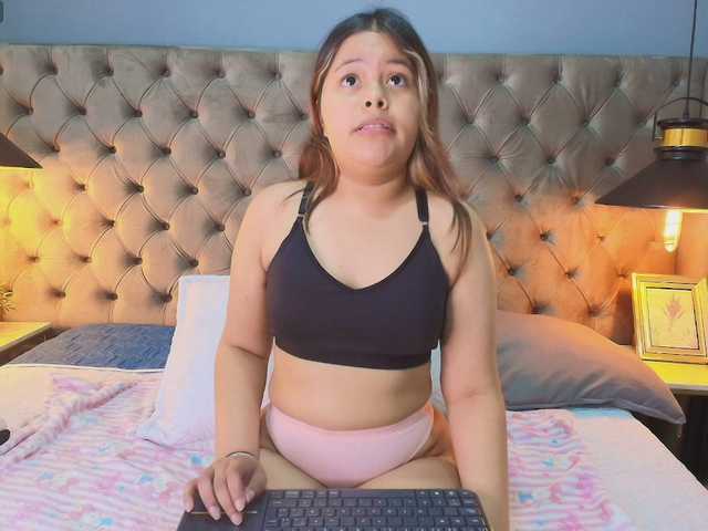 KylieSweett live cam on BongaCams