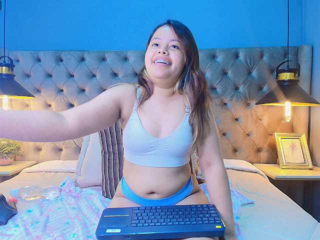 KylieSweett live cam on BongaCams