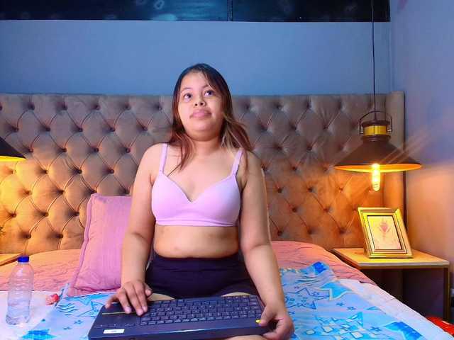 KylieSweett live cam on BongaCams