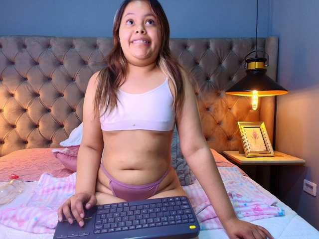 KylieSweett live cam on BongaCams