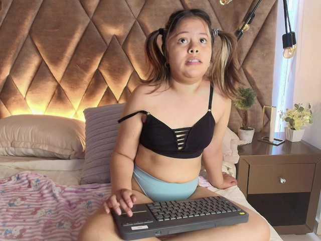 KylieSweett live cam on BongaCams