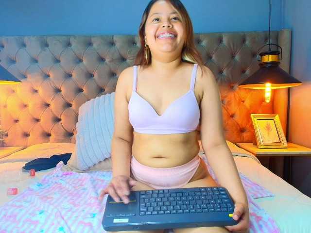 KylieSweett live cam on BongaCams