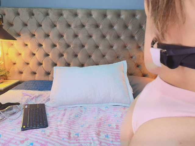 KylieSweett live cam on BongaCams
