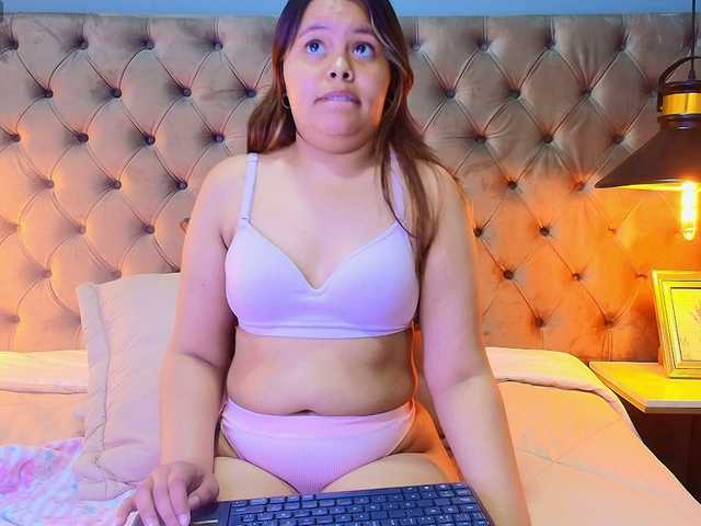 KylieSweett live cam on BongaCams