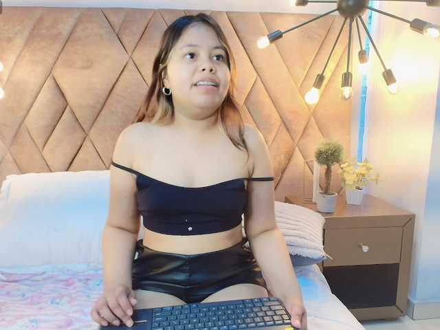 KylieSweett live cam on BongaCams