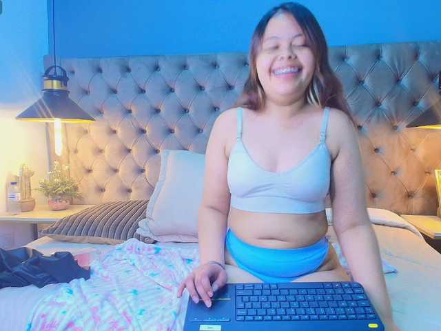 KylieSweett live cam on BongaCams