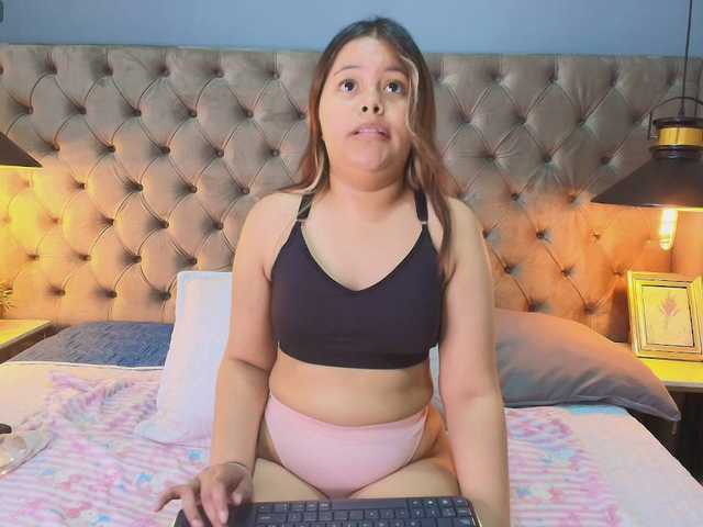 KylieSweett live cam on BongaCams