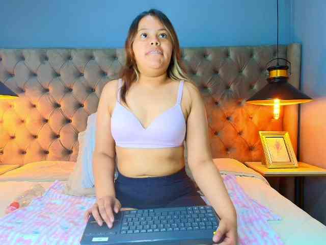 KylieSweett Live Webcam on BongaCams