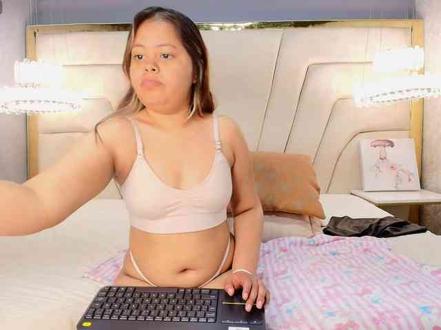 KylieSweett webcam