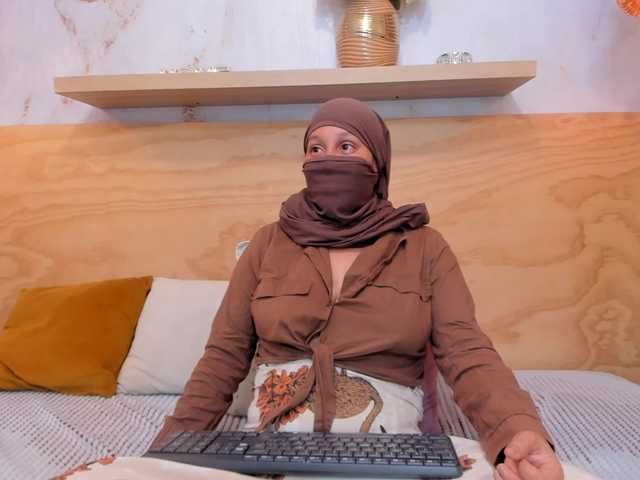 Sorayaa live cam on BongaCams
