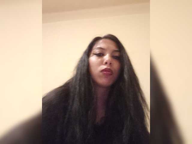 Anamariaby22 live cam on BongaCams