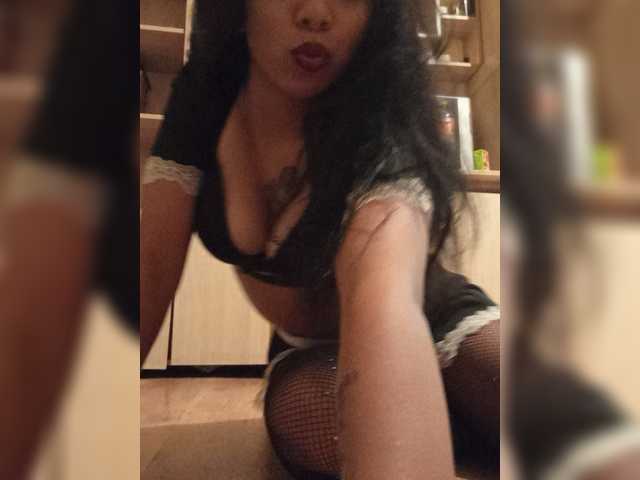 Anamariaby22 live cam on BongaCams