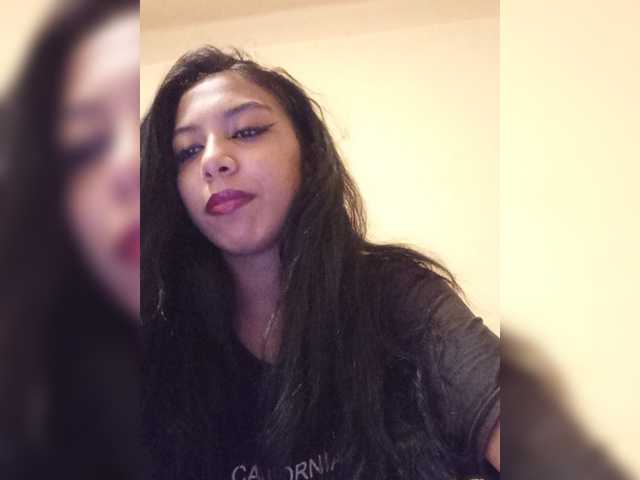 Anamariaby22 live cam on BongaCams