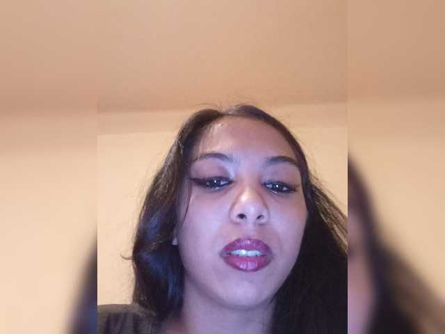 Anamariaby22 live cam on BongaCams