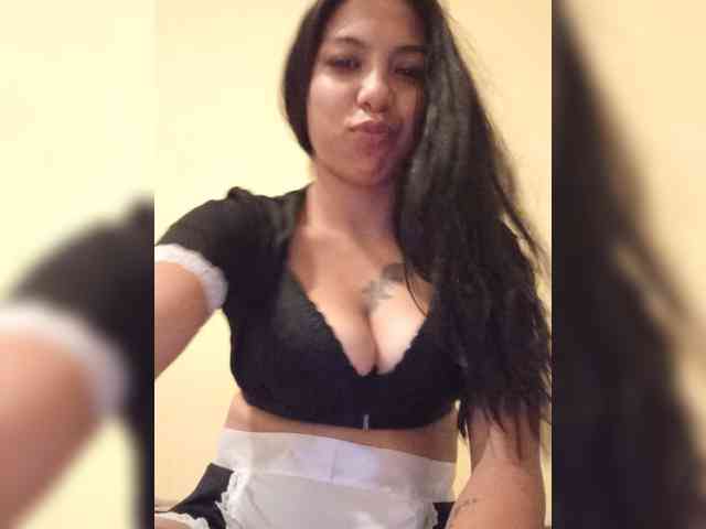 Anamariaby22 webcam