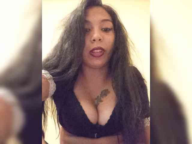 Anamariaby22 webcam