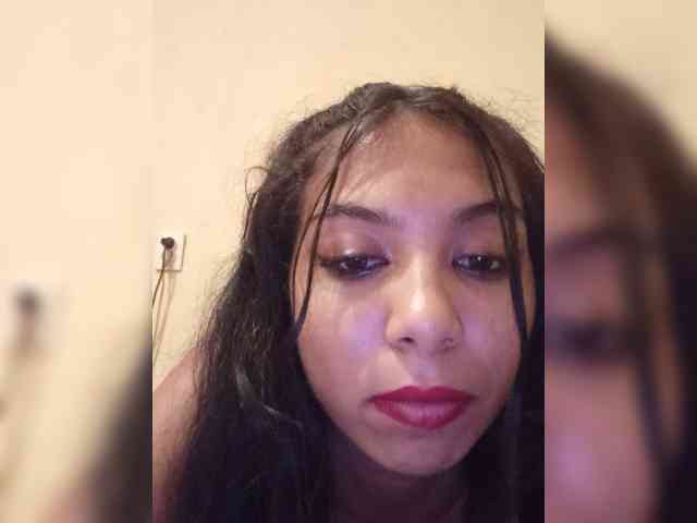 Anamariaby22 webcam