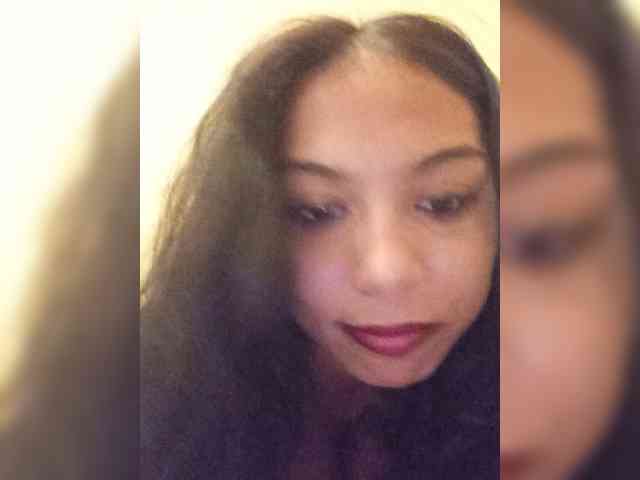 Anamariaby22 webcam
