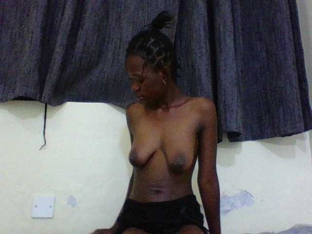 SexyMe- live cam on BongaCams