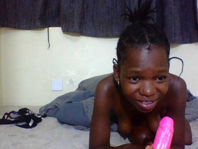 SexyMe- live cam on BongaCams