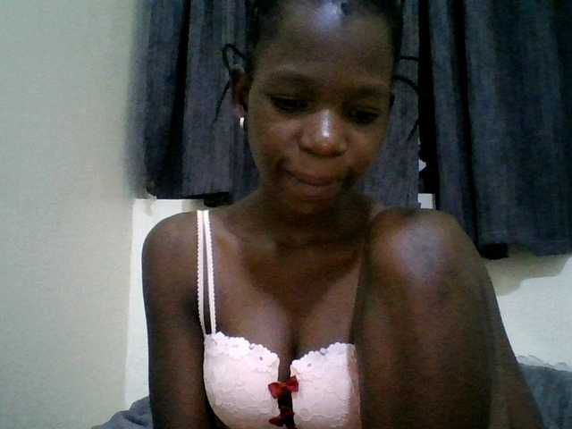 SexyMe- live cam on BongaCams