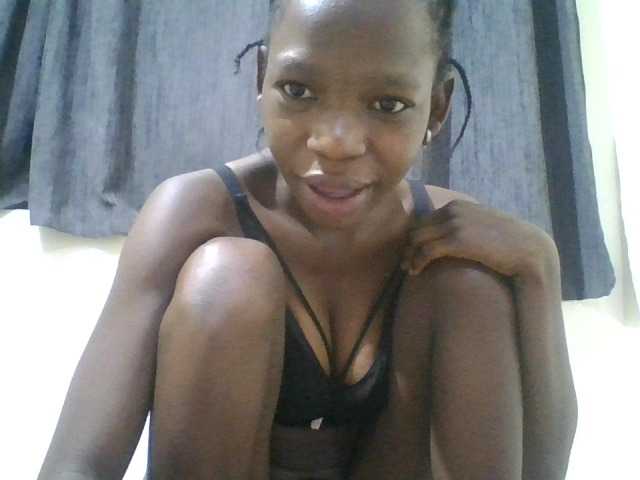 SexyMe- live cam on BongaCams