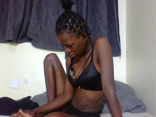SexyMe- live cam on BongaCams