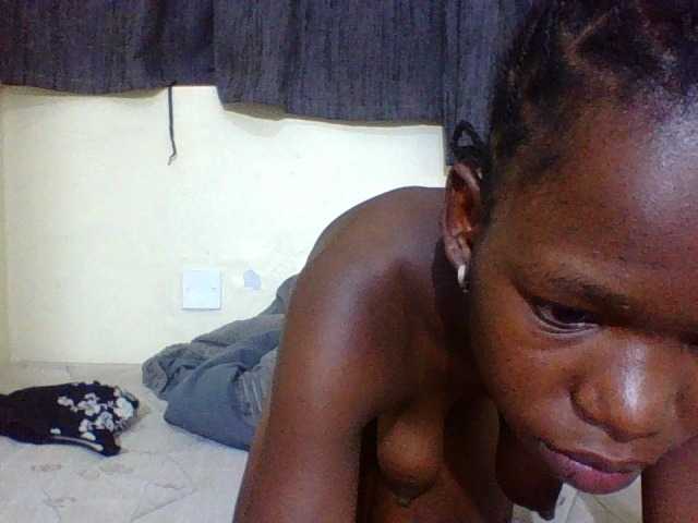 SexyMe- live cam on BongaCams