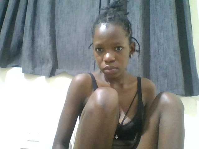 SexyMe- live cam on BongaCams