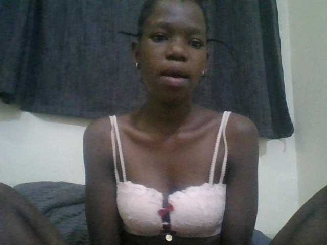 SexyMe- live cam on BongaCams