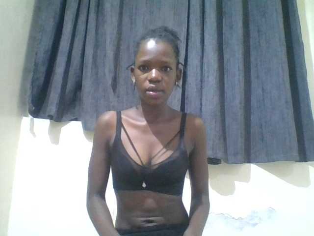 SexyMe- live webcam show