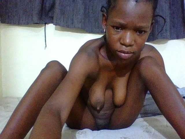 SexyMe- live cam on BongaCams