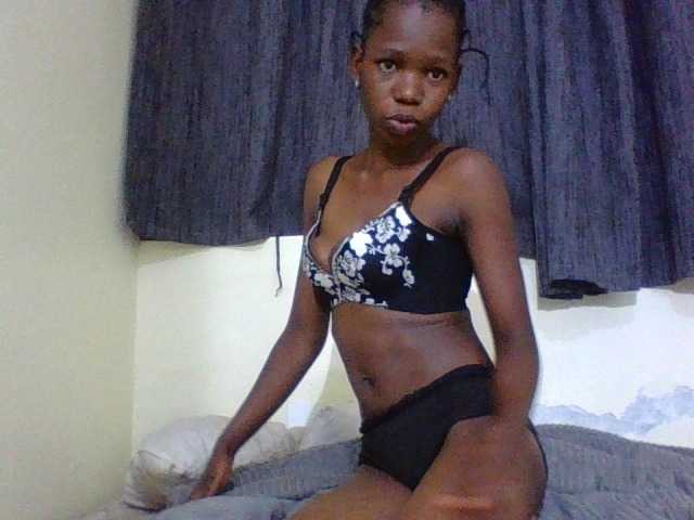 SexyMe- live cam on BongaCams