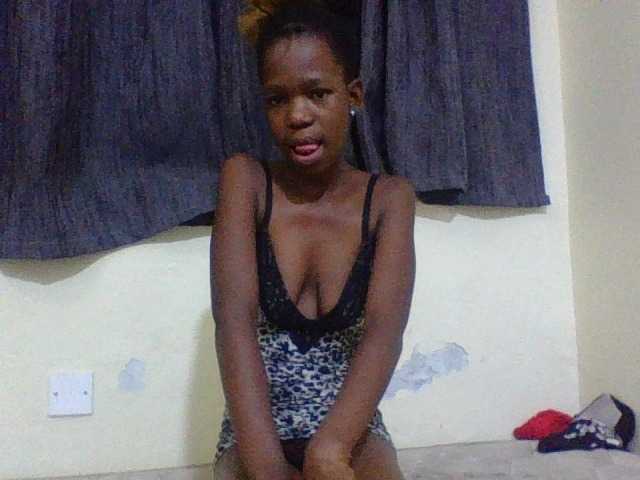 SexyMe- live cam on BongaCams