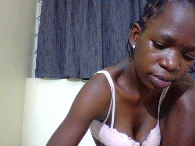 SexyMe- live cam on BongaCams
