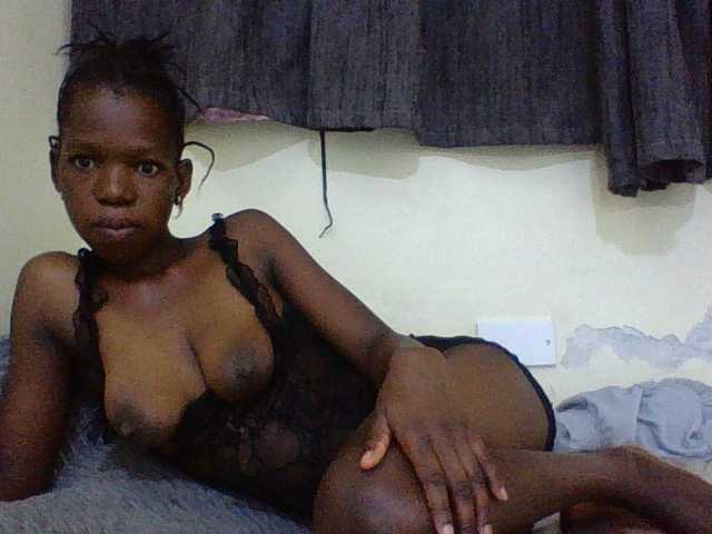 SexyMe- live cam on BongaCams