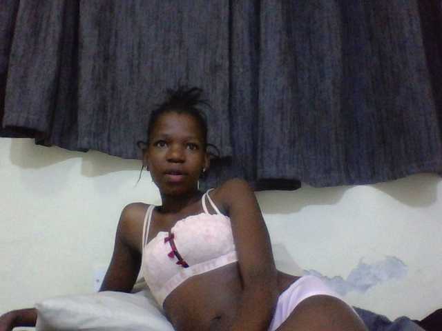 SexyMe- live cam on BongaCams