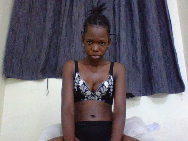 SexyMe- live cam on BongaCams