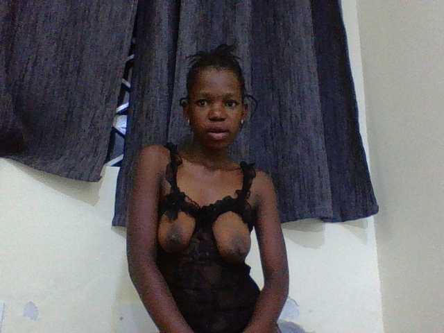 SexyMe- live cam on BongaCams