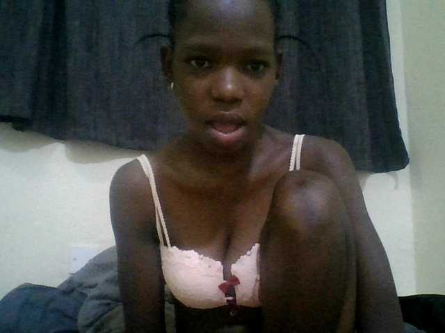 SexyMe- live cam on BongaCams